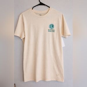 Urban Outfitters Re.Purpose Large Earth Day Everyday Graphic T-Shirt Cream NWT
